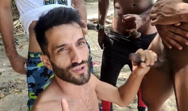 I found 2 dudes at a nude beach and we began deep throating their peckers