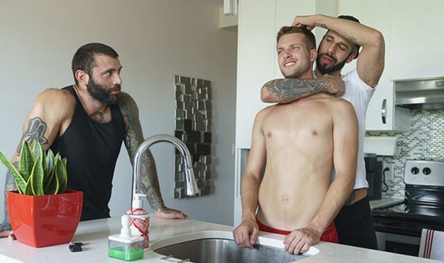 Weirdo Step-Fathers Romeo Davis & Markus Kage Take Turns Ravaging Sonnie On The Bed - DadCreep