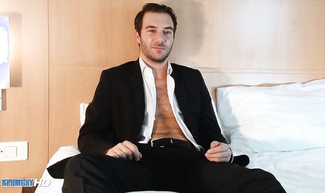 real French straight Banker gets drained by a boy in spite of him !