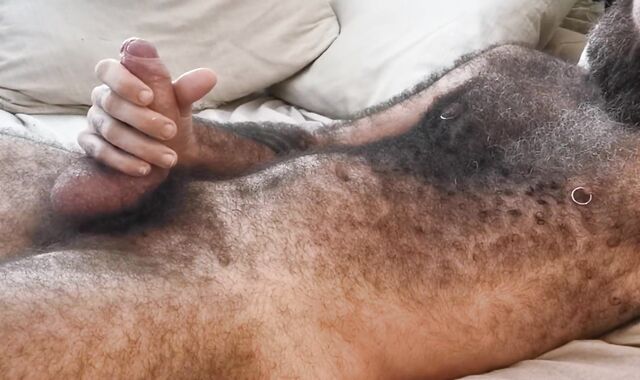 Kinky unshaved bearded have fun with his pecker