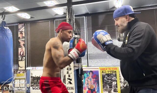 DOUBLEUTV PRESENTS AARON