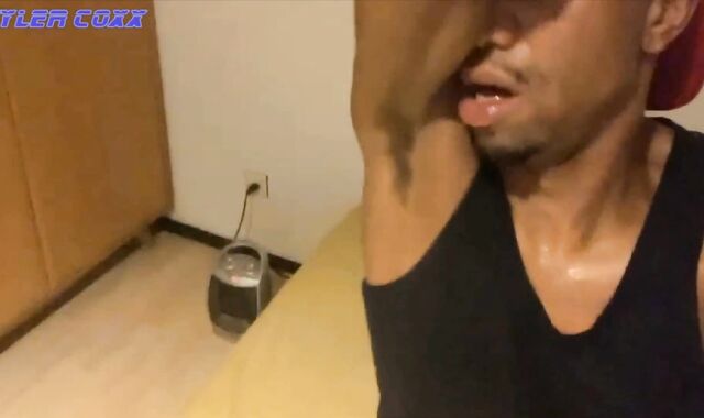 Ridick Se Fait Emmancher Comme Un Bâtard Par Tyler Coxx (MYM TEASER)