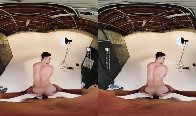 VRB Gay Muscle model Michael Boston wants to nail new cameraman VR Pornography