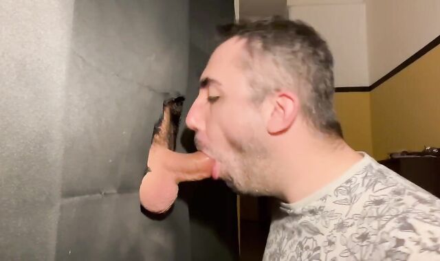 55 ans. Grosse bite de parent qui me baise