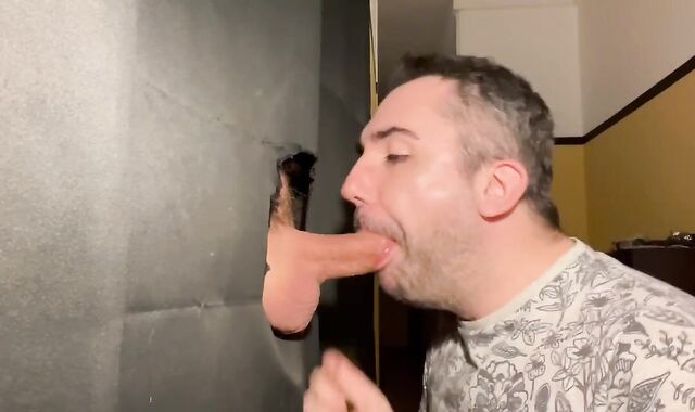 55 ans. Grosse bite de parent qui me baise