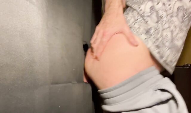 55 ans. Grosse bite de parent qui me baise