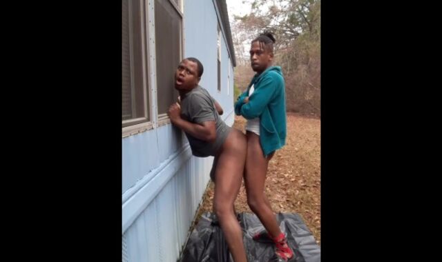 Keyybhadd fuckin' dicklovely outside.