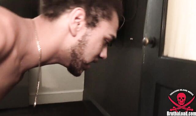 The Horny Top Slides His 9.5 Inches ????