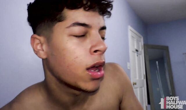 Smooth Delinquent Str8 Jock Opened Wide Sans A Love Glove POINT OF LOOK