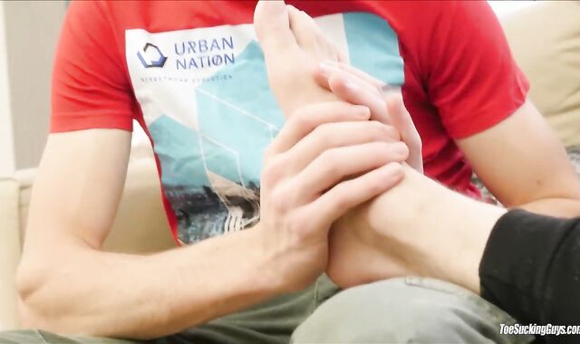 Horny Boys Gargling Feet And Toes Each Other