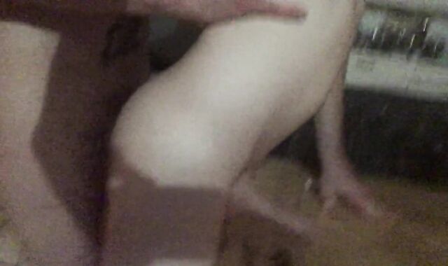 Parent humps his man without a condom after work on the dinner table