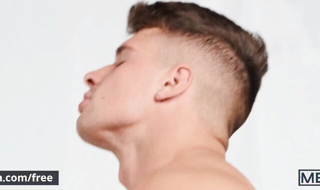 Men - Theo Brady Witnesses Malik Delgaty Drains Off, He Locks The Door To Be Totally Alone With Him