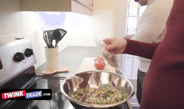 Twink Trade - Nasty Nubile Twunks Help Their Stepdads With The Thanksgiving Dinner And Penis