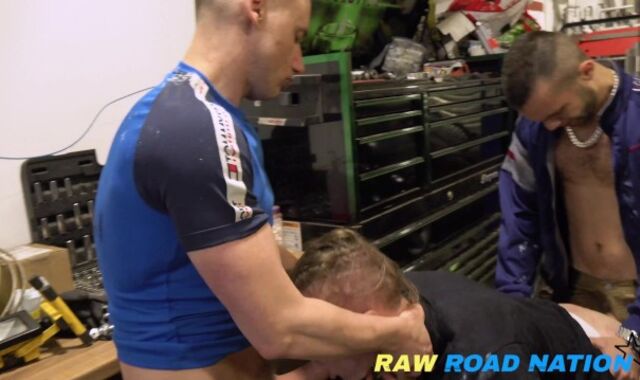 four GREASY MONKEYS USE WHORE'S PLUMB-CREVASSE AND LEAVE HIM RUNNING IN FLOWS