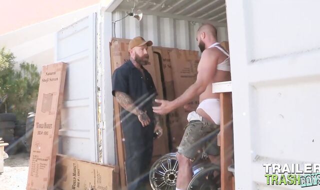 TRAILERTRASHBOYS Fur Glazed Fap Dixon Barebacks Donnie Argento