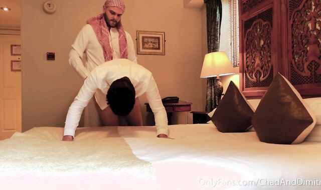 super-hot sheik uses his disobedient manservant