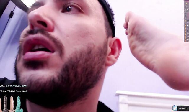 Gobbling sugary-sweet brown-eye on chaturbate