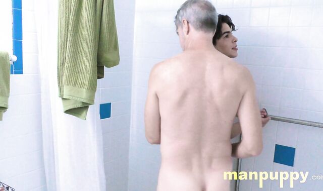 Behind the Episodes Warmup to Gay Love Glove-Free-For-All-For-All Penetrate with Brazilian Twunk and Daddy - Manpuppy