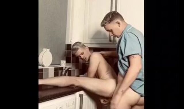 STEP BROS TEAR UP - while parents are out, Age Gap, Lil, Screaming