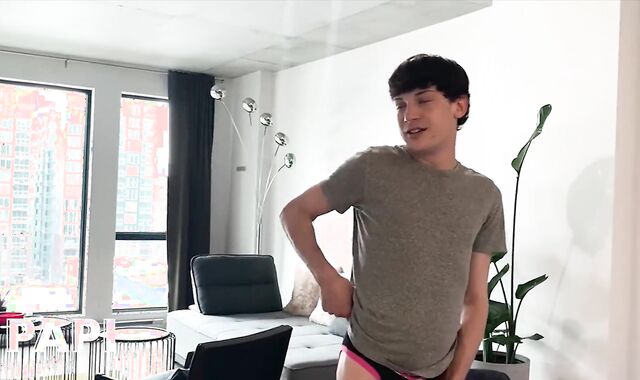 Papi - Prankster Milo Madera Is Flabbergasted When He Sees His Stepbrother's Edward Terrant Backside