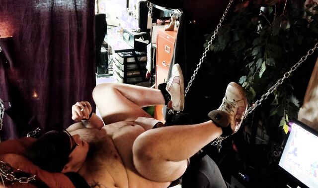 BF Creeps In Mid-Day Snack & Sling Quicky Before Leaving