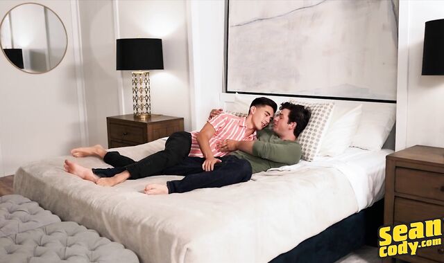 Sean Cody - Fur Frosted Unshaved Guy Archie Roll Bangs With Cody Seiya Which Leads To trio Ejaculations Inbetween Them