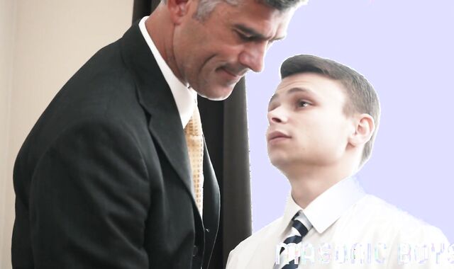 MASONICBOYS - Elderly dad Sir Oaks breeds Austin in office