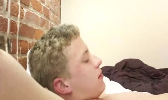 Breed Me Love Button Splooge Me - Scene 1