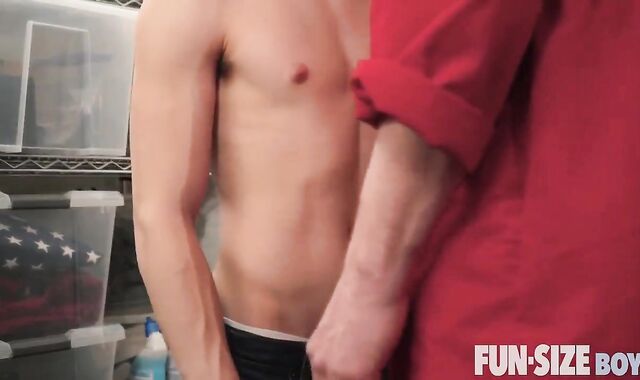 thick Ryan bonks Austin Lock in nature's clothing