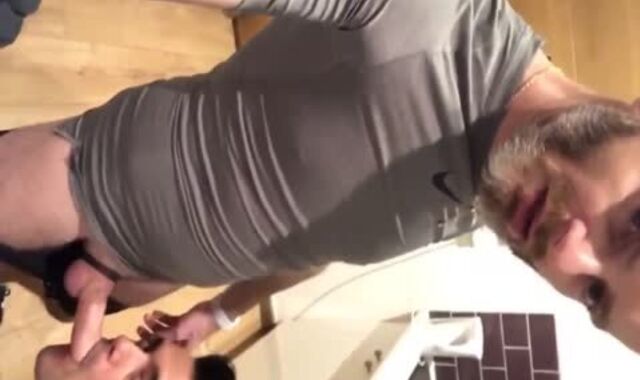 Taking It deep & naked In London