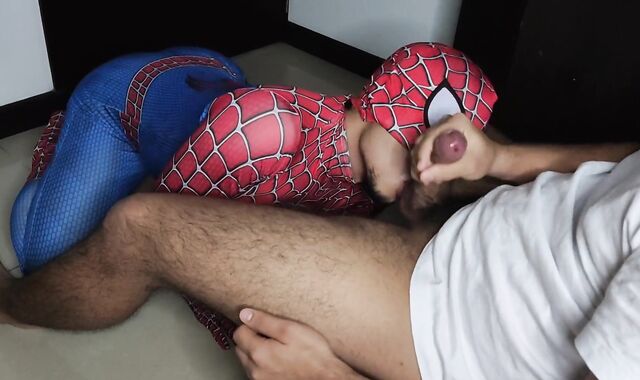 I nail Spiderman throat with my XXL guy salami