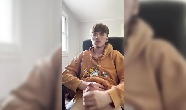 tugging to porno until i spunk