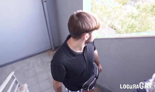 LocuraGay - Hook-Up with my work playmate outdoor