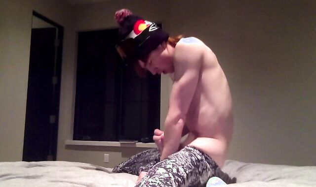 Wild snowboarder touches one out aprés-ski