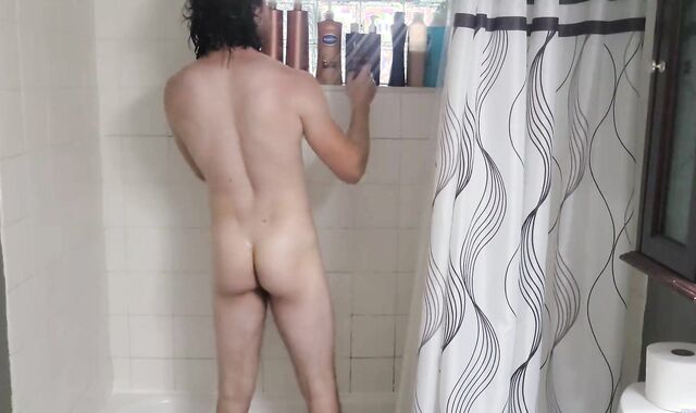 Sloppy college first-ever-timer grower takes a supah-super-cute, super hot shower after work.