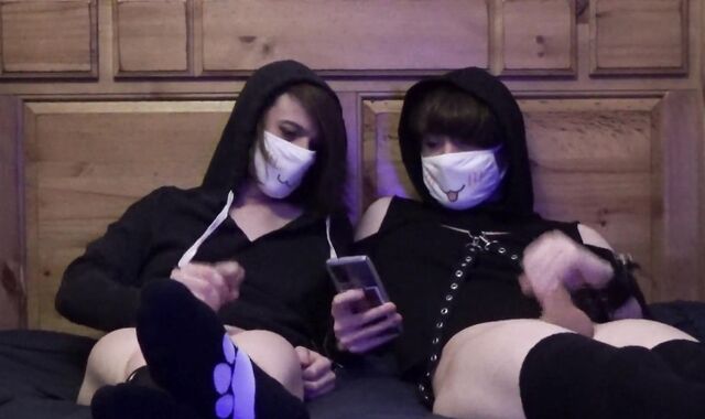 2 hefty stiffy goth fellows jack each other & cum