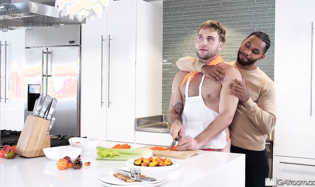 ManRoyale Big Beef Whistle Trent Marx Lures Meaty HUMUNGOUS DARK-HUED WEENIE In The Kitchen