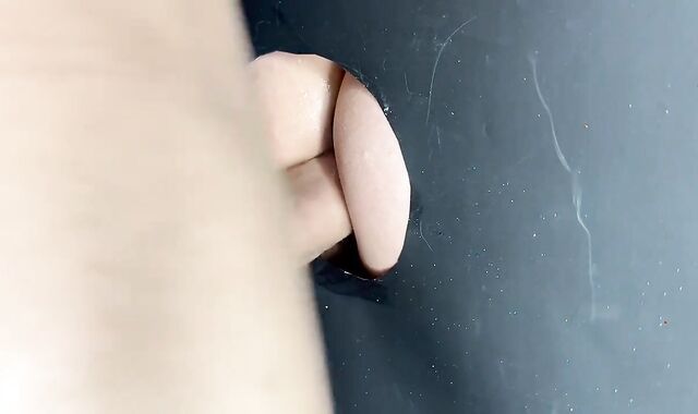 Gloryhole inner climax