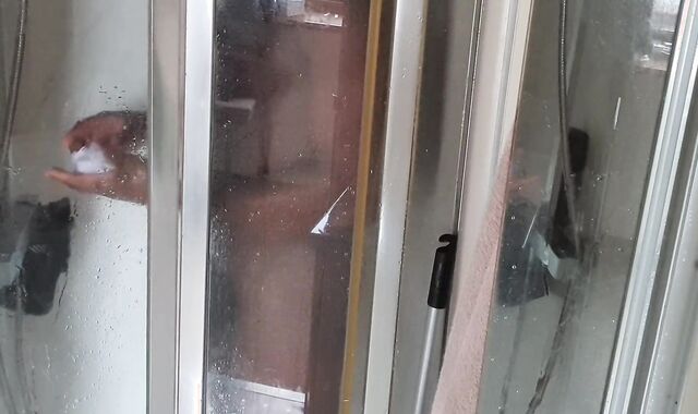 Douche time at the Manor