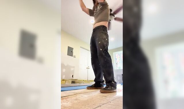 Jaw-Ripping Off ginger construction worker jerks for you