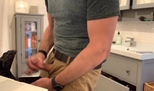 Hitting my meat in the shower, verbal getting off and nutting in khaki pants