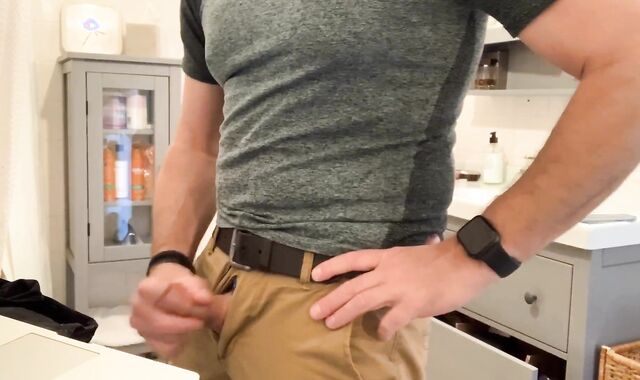 Hitting my meat in the shower, verbal getting off and nutting in khaki pants
