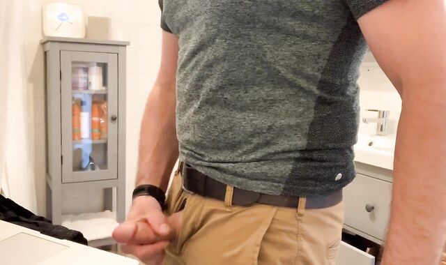 Hitting my meat in the shower, verbal getting off and nutting in khaki pants