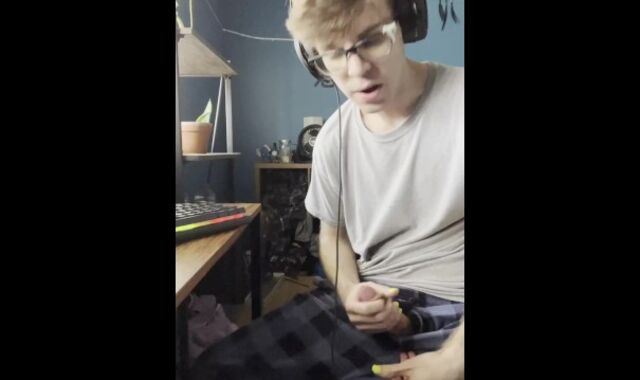 How to Sit on Your Ball Nut While You Jack Off (Enhances Your Sheer Pleasure a PILE)