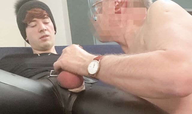 Katwinka finaly gets his fat pinkish cigar fellated and he really enjoyed that! The school lady becomes the Master!