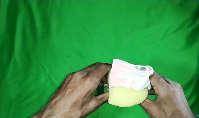 HOW TO MAKE YOUR OWN PUSS OR BOOTY-CREVICE HOOK-UP PLAYTHING, DIY