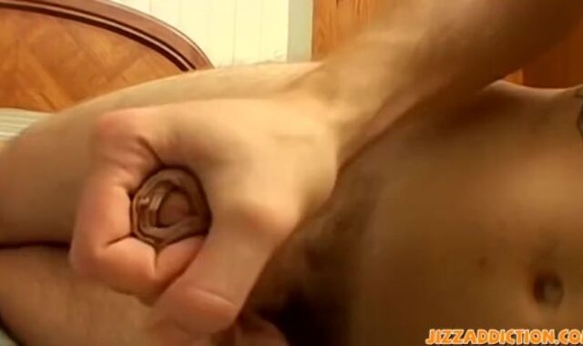 Gorgeous homosexual stud Kelly Cooper milks before monstrous pop-shot