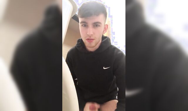 Ultra-Kinky School Nymph Strokes Off and Displays Ass in Toilets