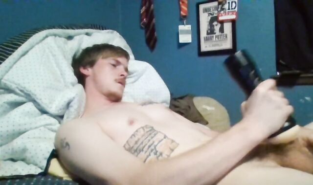 Ultimately got my new fleshlight for my good-sized fellow-meat!! Came multiple times, monstrous climax on web web cam