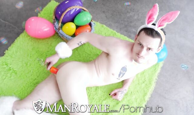 ManRoyale Blessed Easter Shag With Ttwo Strung Up Otters